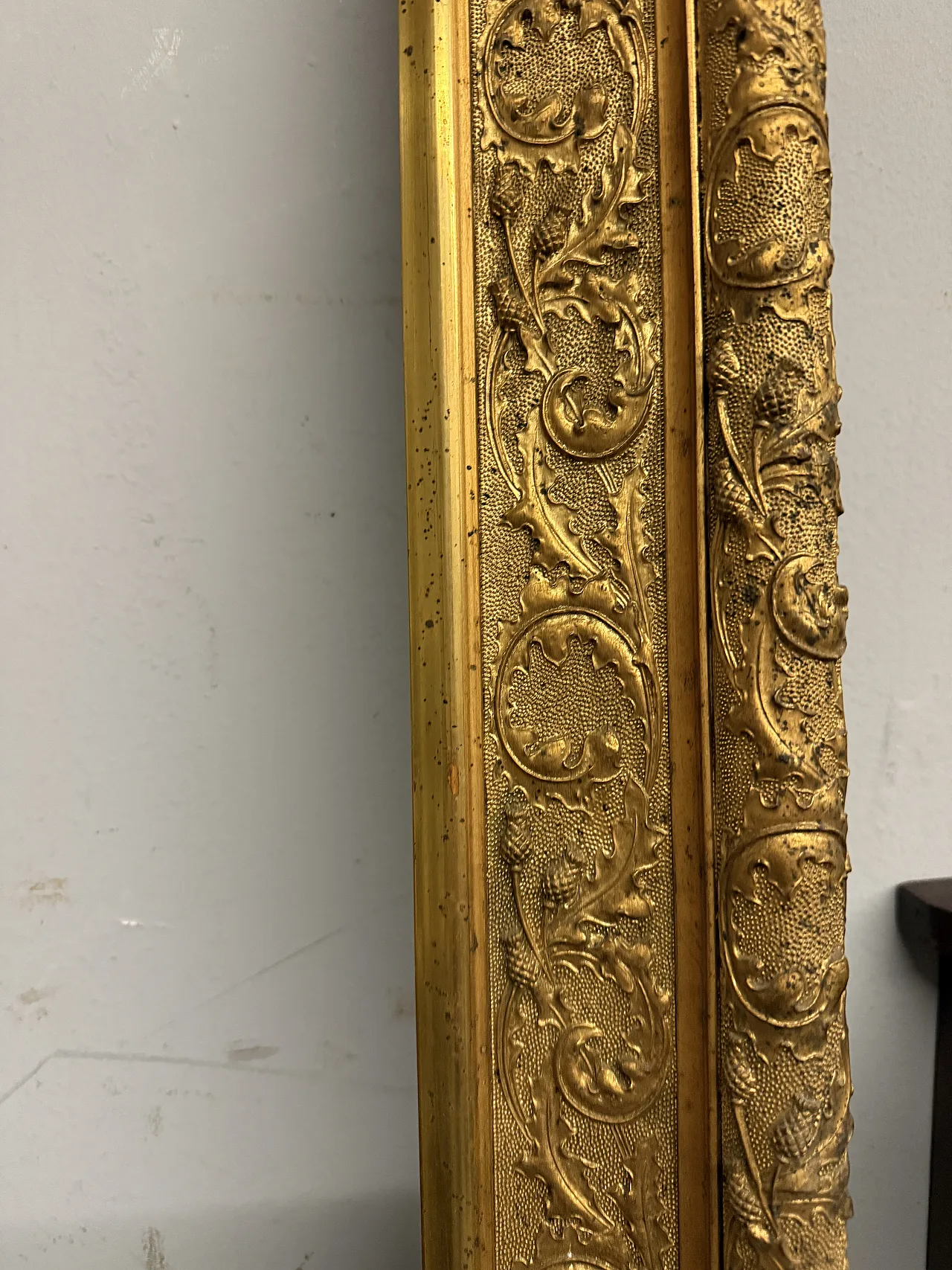 Frame in tablet and gold leaf,  19th century 8