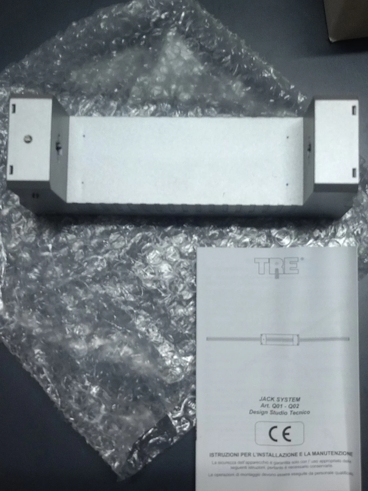 Jack System spotlight wall system 10