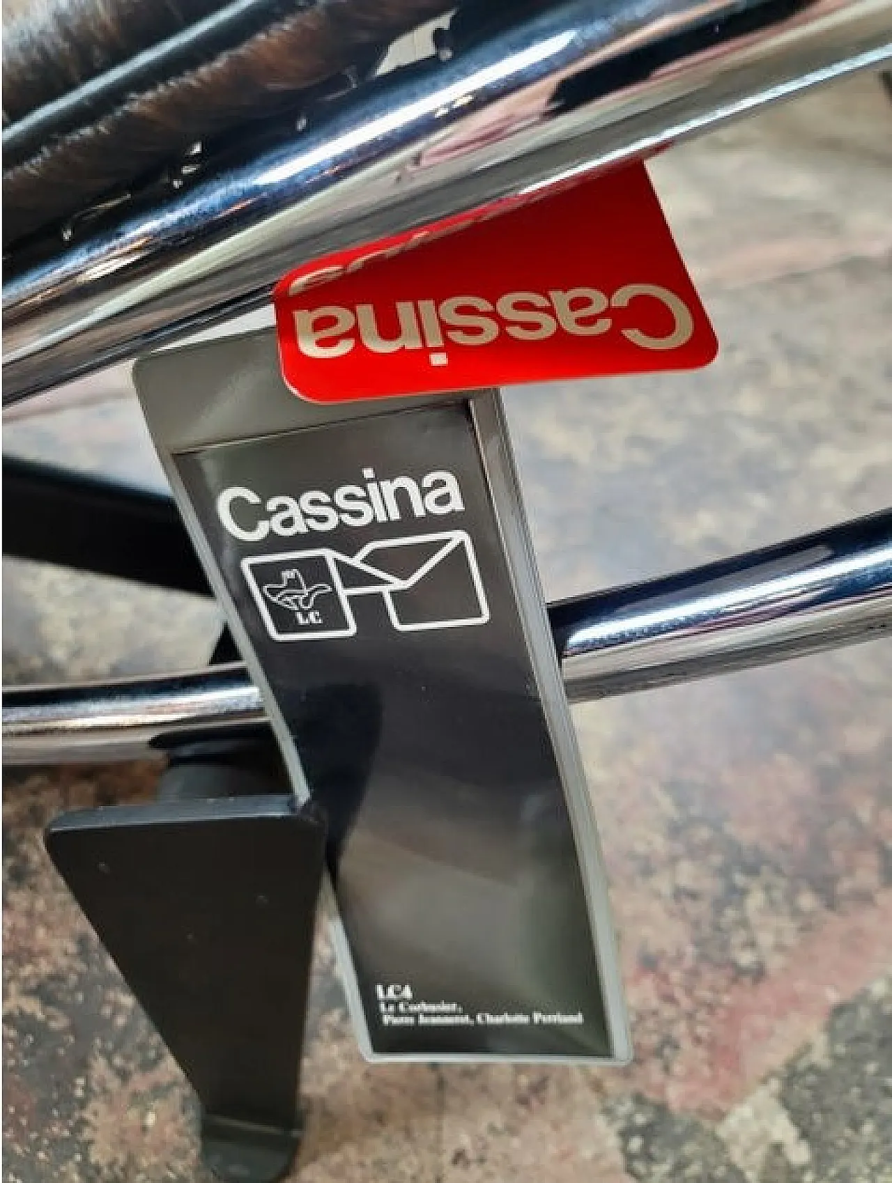 LC4 di Le Corbusier per Cassina, anni 2000 8
