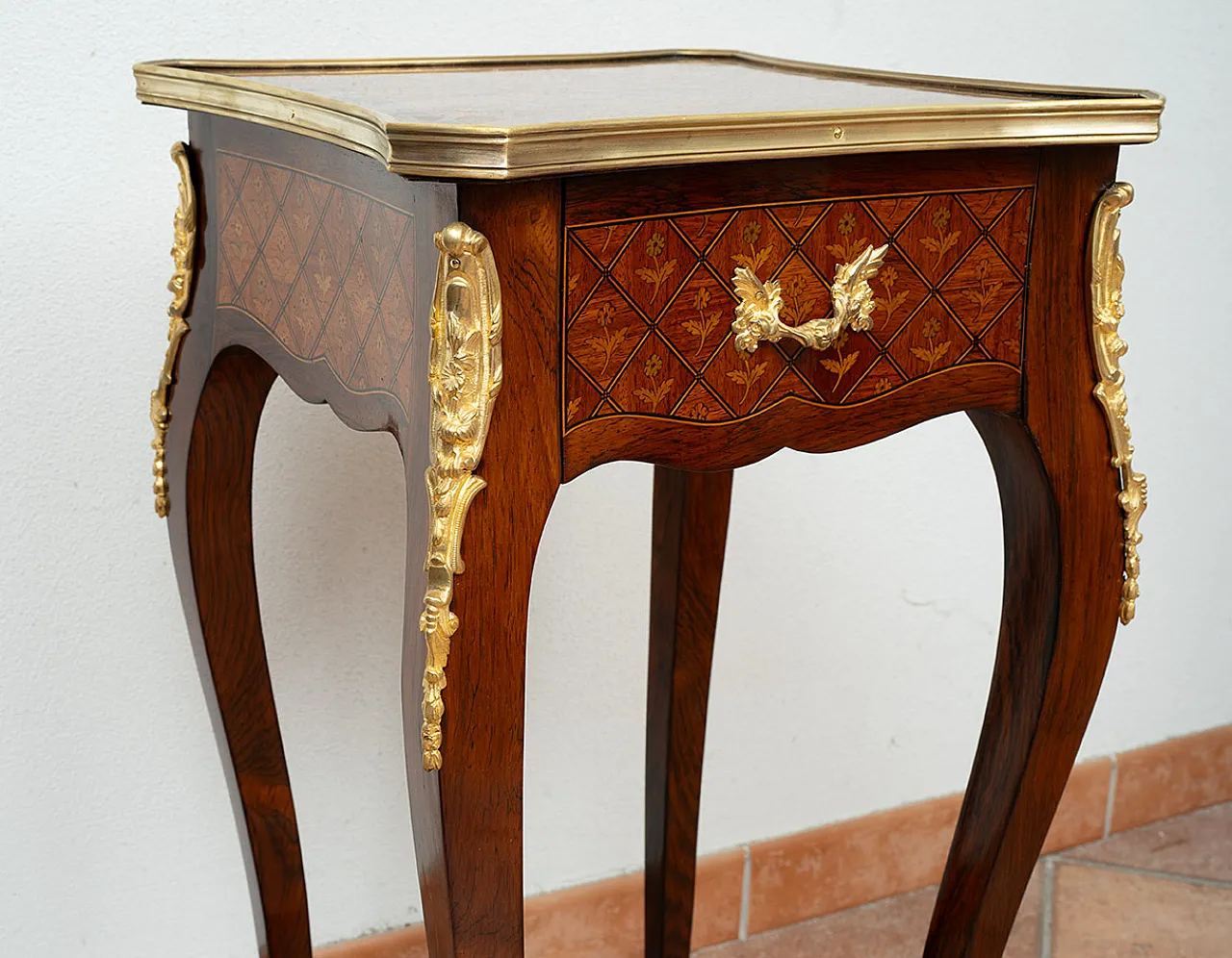 Antique Napoleon III coffee table in precious exotic woods. France 19th century 4