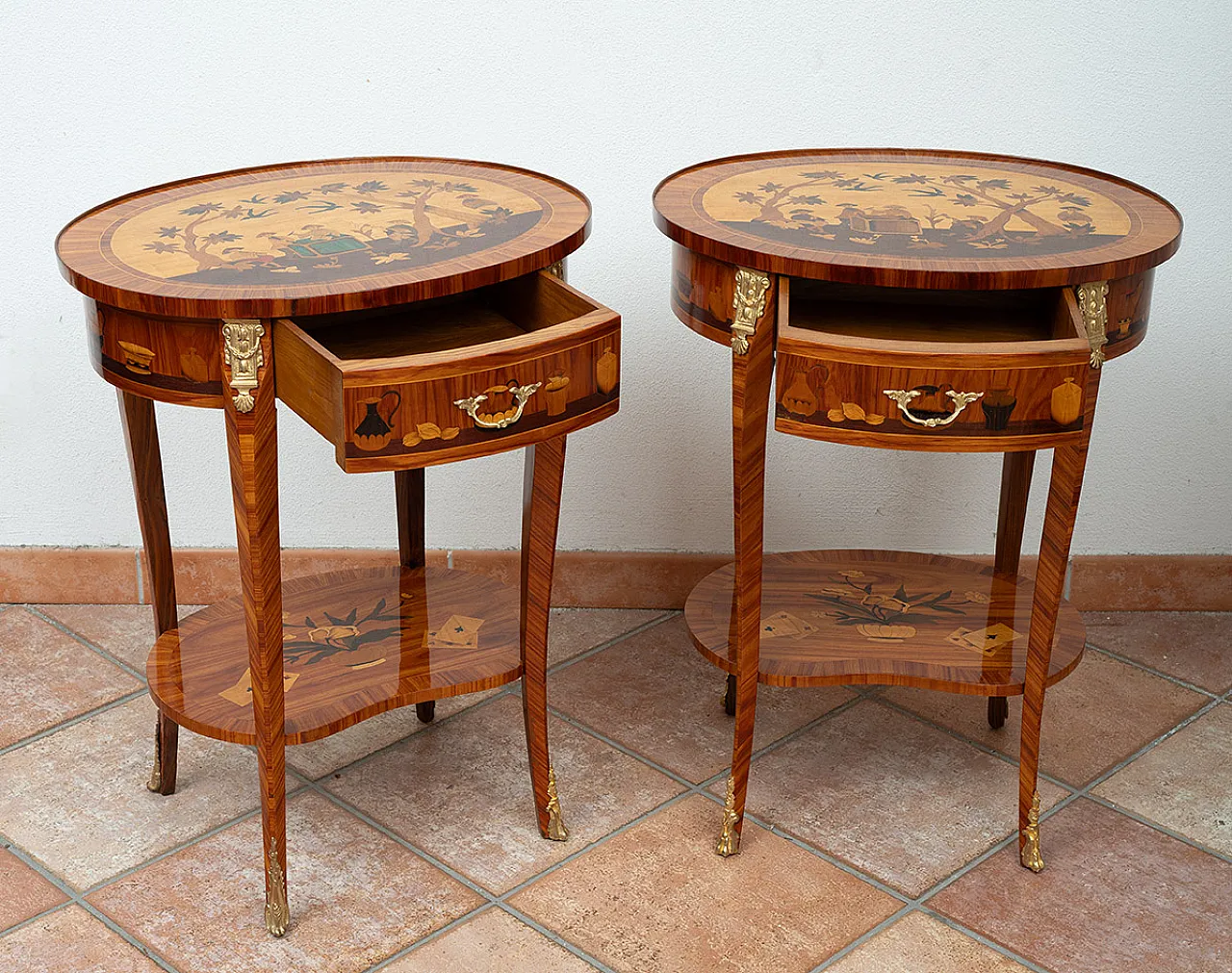 Pair of Napoleon III style chinoiserie coffee tables, France, 20th c. 2