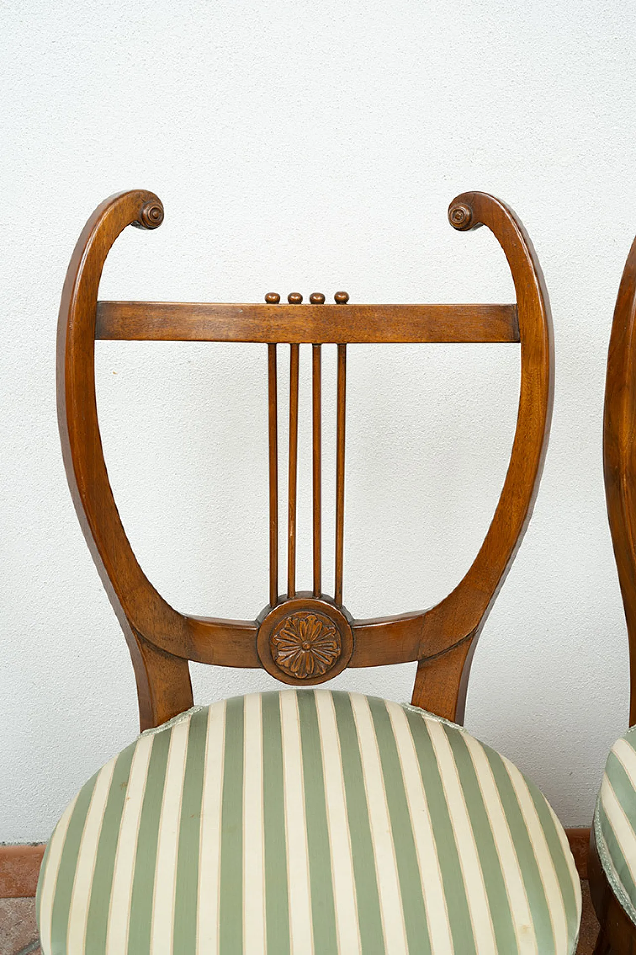 6 Lucchese Empire chairs in solid walnut, 19th century 2