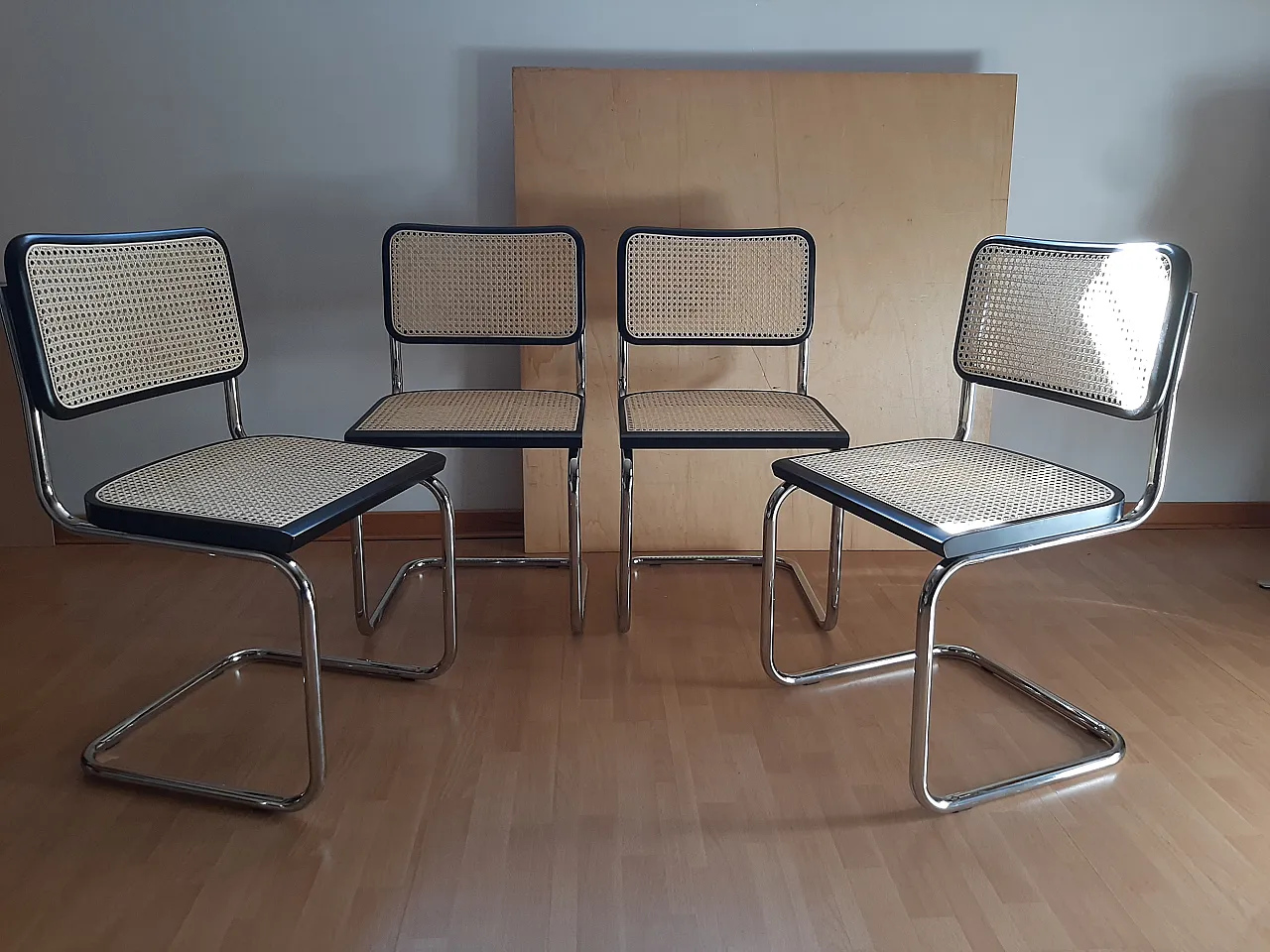 4 Sedie Ceca B32 in legno laccato nero di Mdf Italia, anni 2000 32