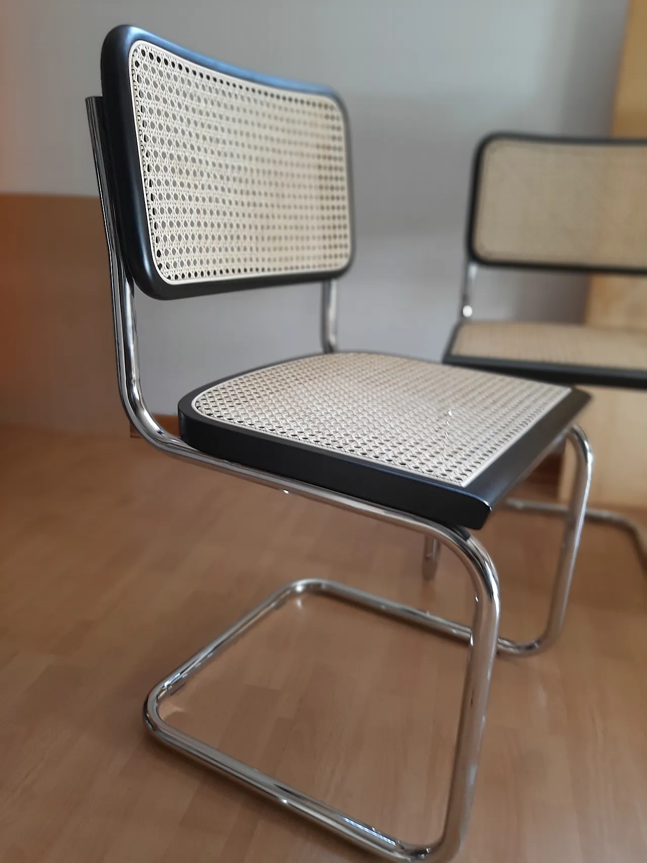 4 Sedie Ceca B32 in legno laccato nero di Mdf Italia, anni 2000 36