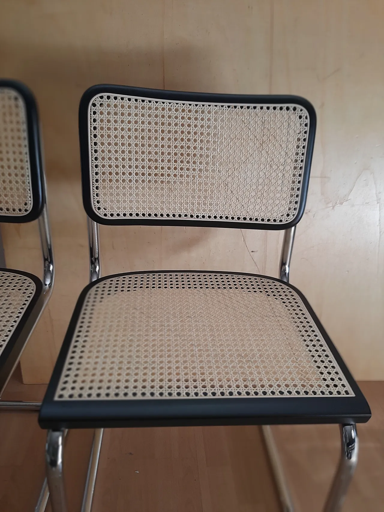 4 Sedie Ceca B32 in legno laccato nero di Mdf Italia, anni 2000 38