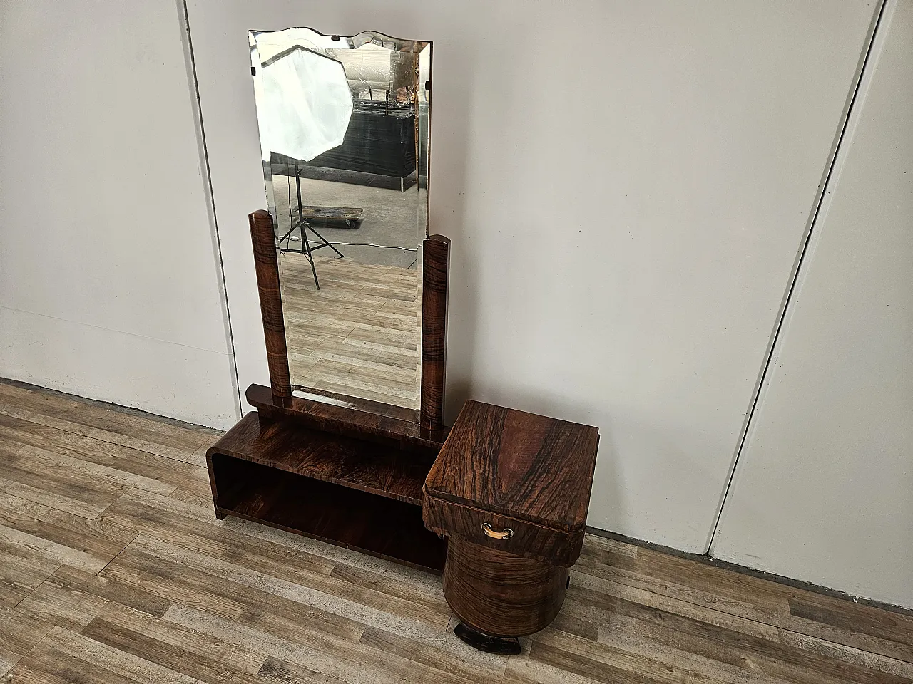 Art Deco dressing table in walnut root with mirror, 1940s 2