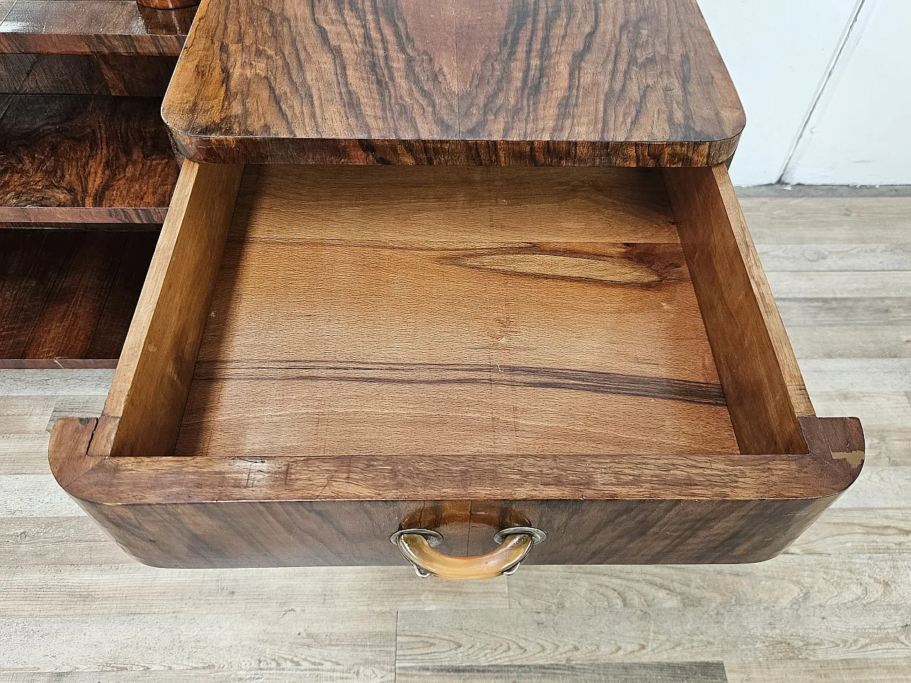 Art Deco dressing table in walnut root with mirror, 1940s 8