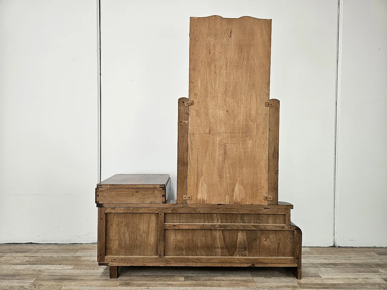 Art Deco dressing table in walnut root with mirror, 1940s 20