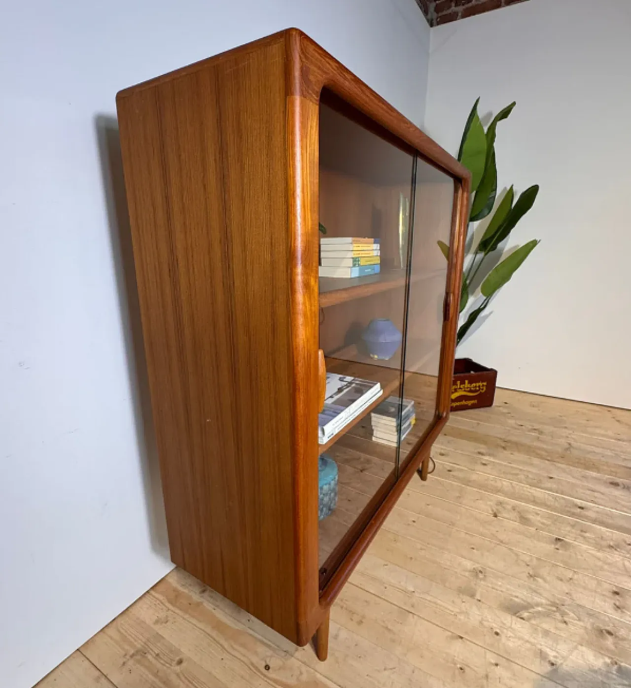 Libreria Dyrlund in teak, anni ’60 4