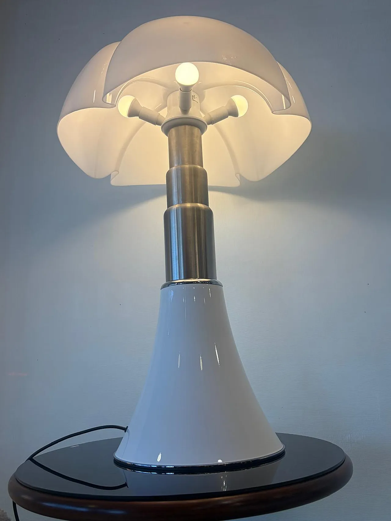 Bat Lamp 620 by Gae Aulenti for Martinelli Luce, 1960s 4