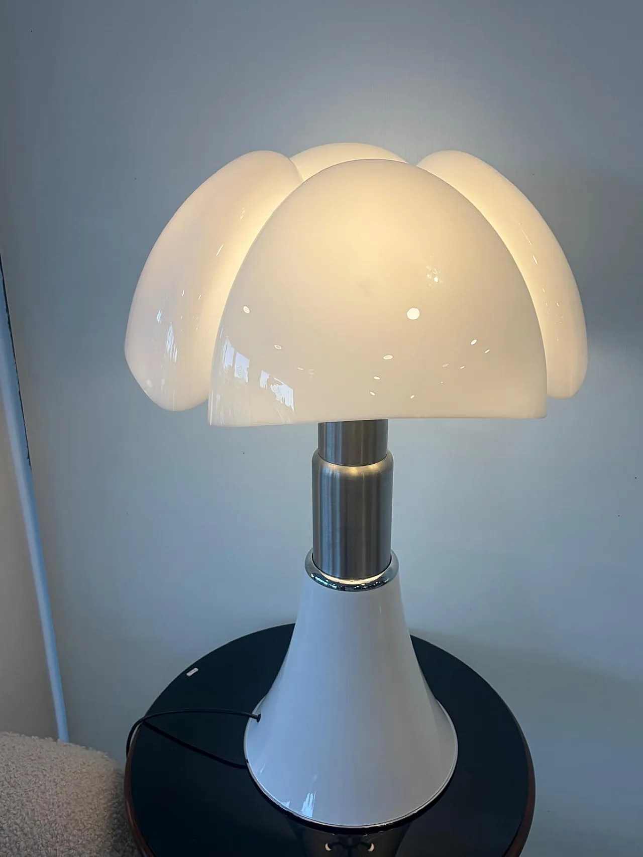 Bat Lamp 620 by Gae Aulenti for Martinelli Luce, 1960s 5