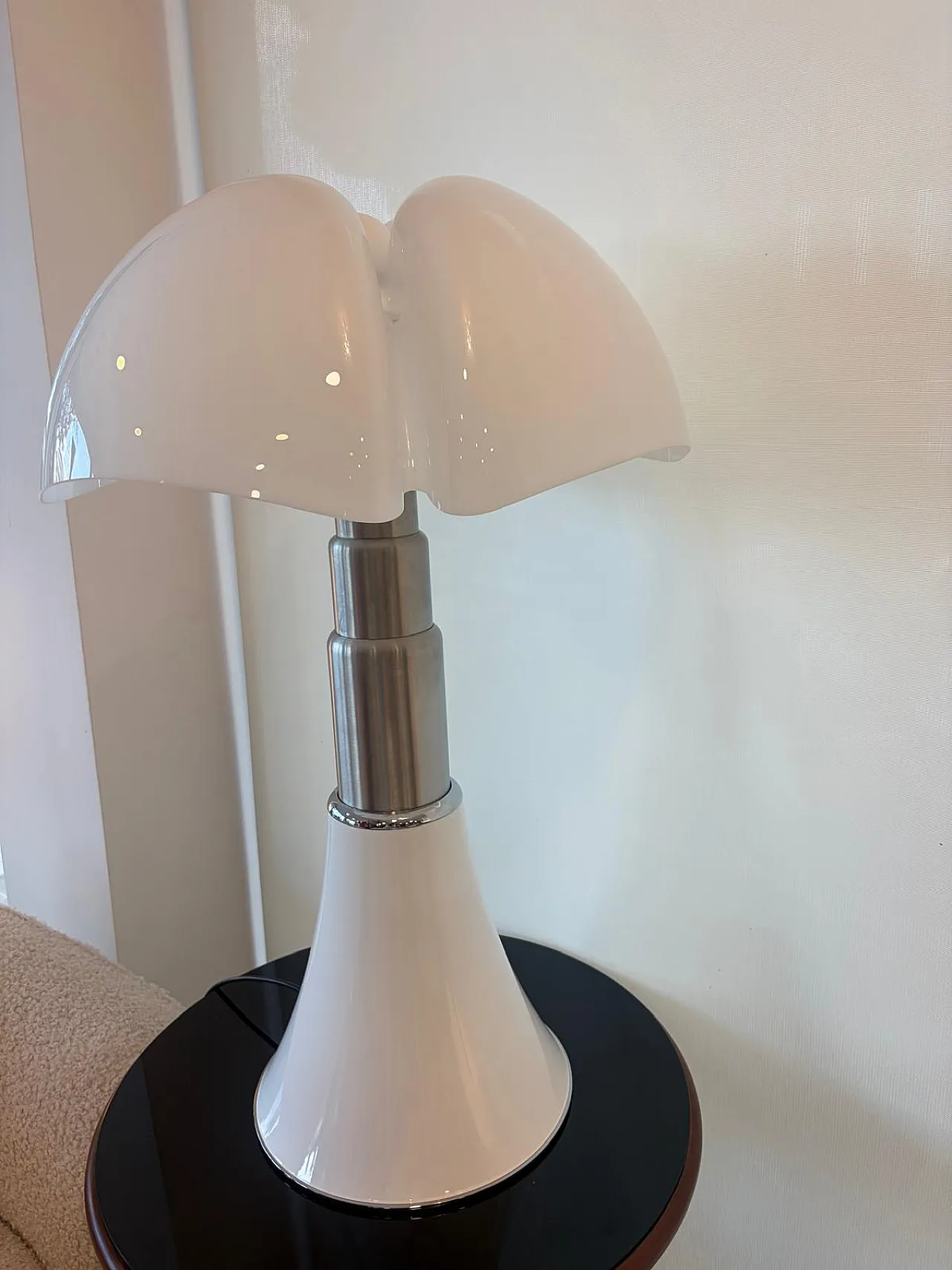 Bat Lamp 620 by Gae Aulenti for Martinelli Luce, 1960s 9