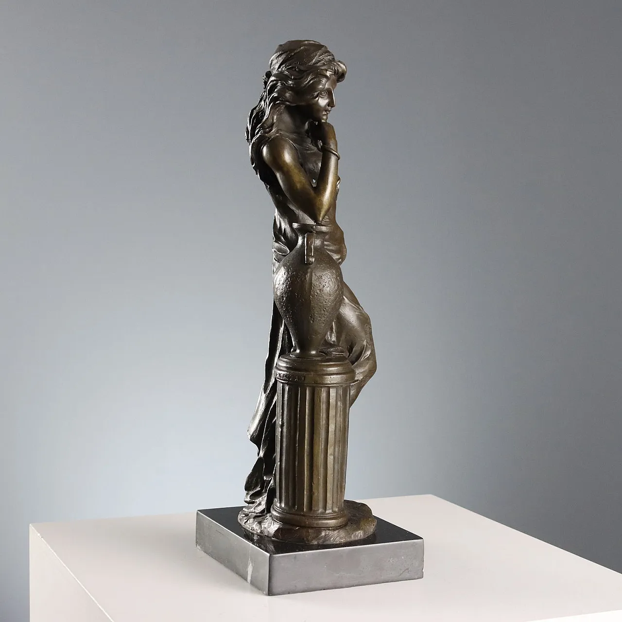 Female bronze figure by the Model of Emile Louis Picault, 20th century 7