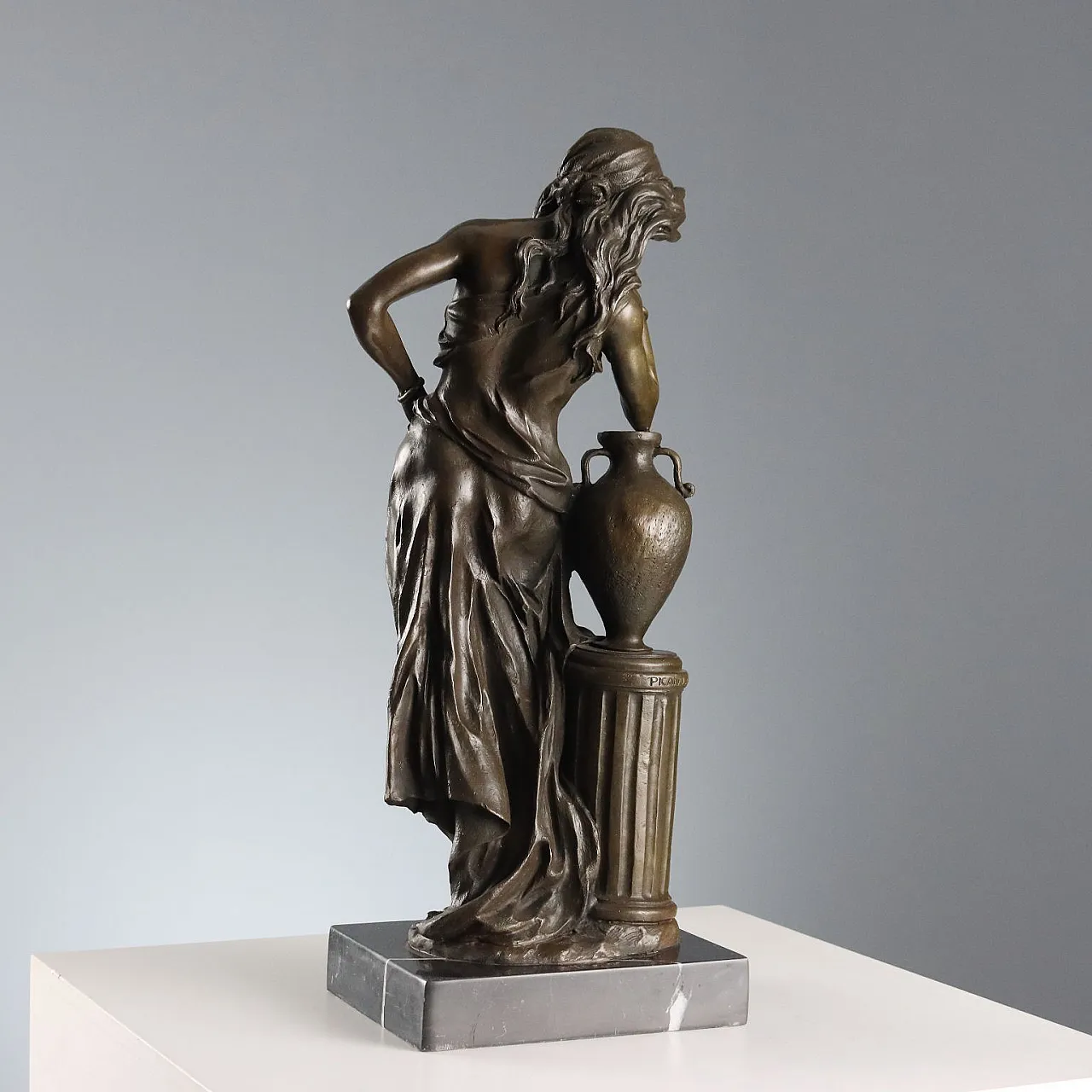 Female bronze figure by the Model of Emile Louis Picault, 20th century 8