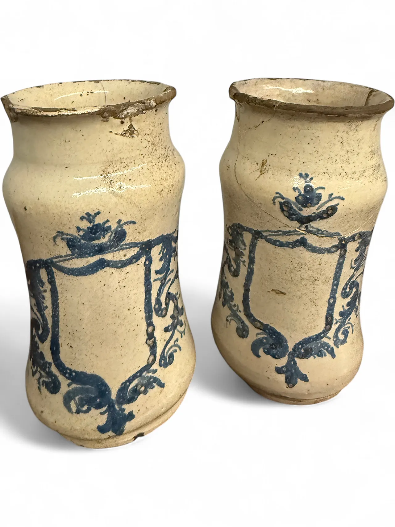 Pair of Albarelli noble coat of arms, 17th century 8