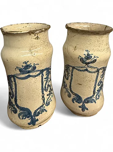 Pair of Albarelli noble coat of arms, 17th century