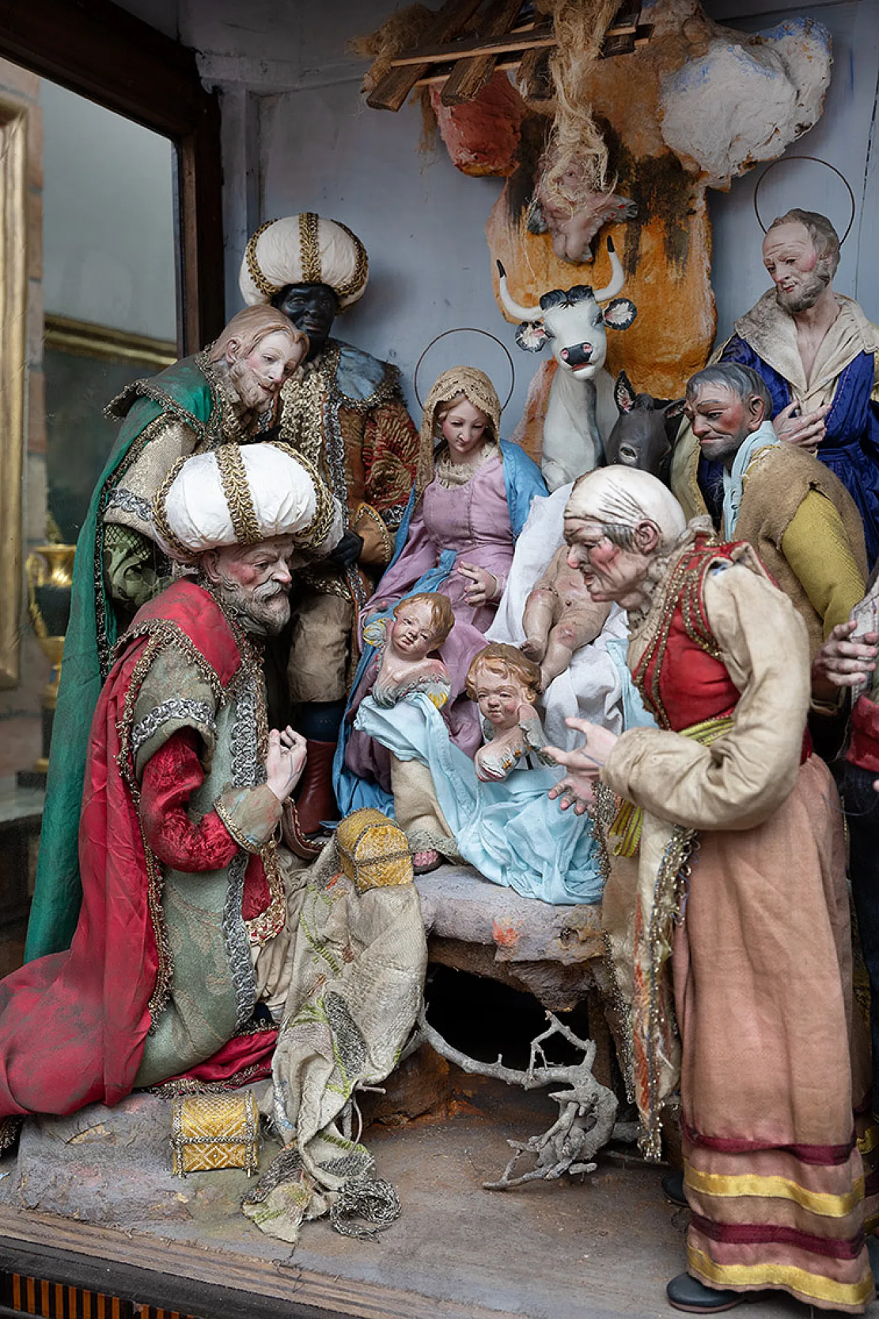 Smith cabinet with a nativity scene depicted inside, 19th century 4