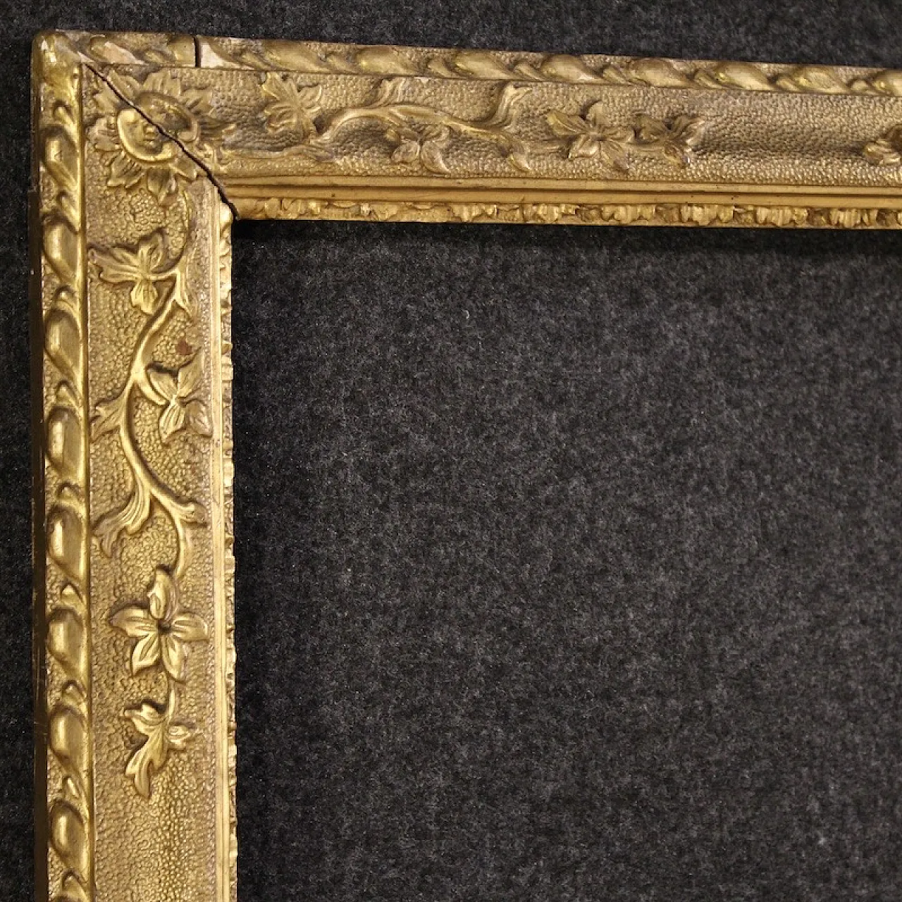 Gilt frame, late 19th century 4