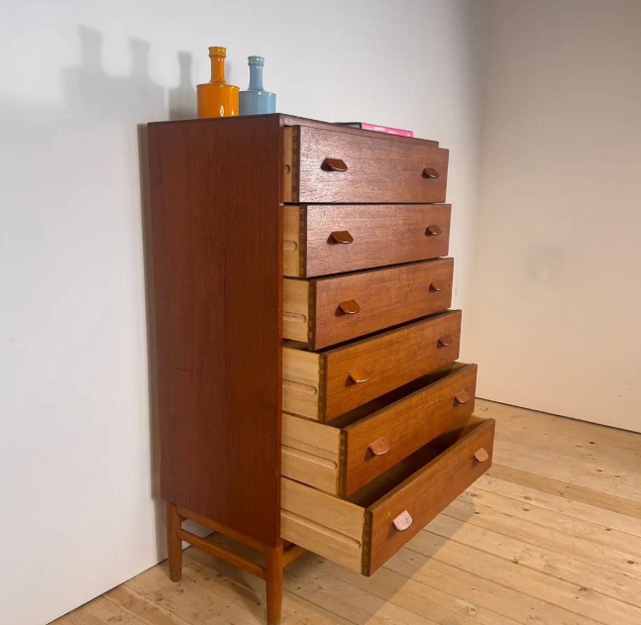 Cassettiera in teak di Poul M. Volther per FDB Møbler, anni ’60 4