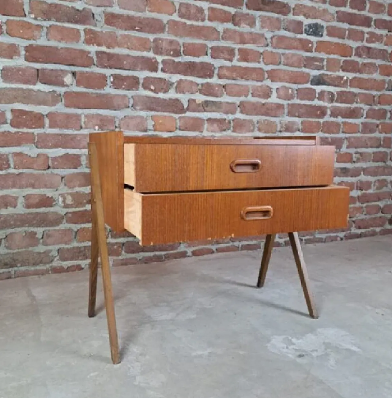 Comodino con cassetto, anni '70 5