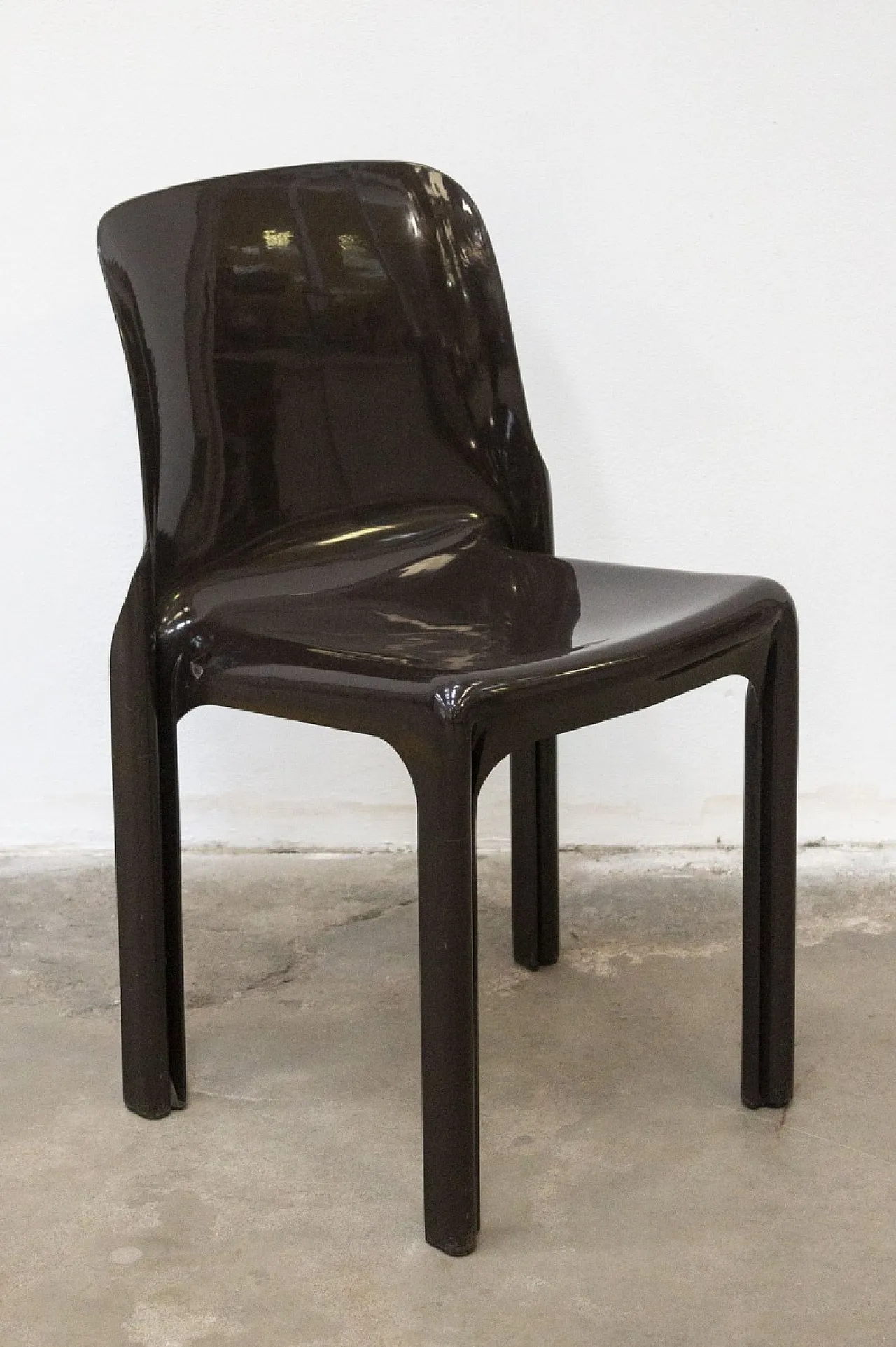 9 Selene Chairs by Vico Magistretti for Artemide Milano, 1960s 15