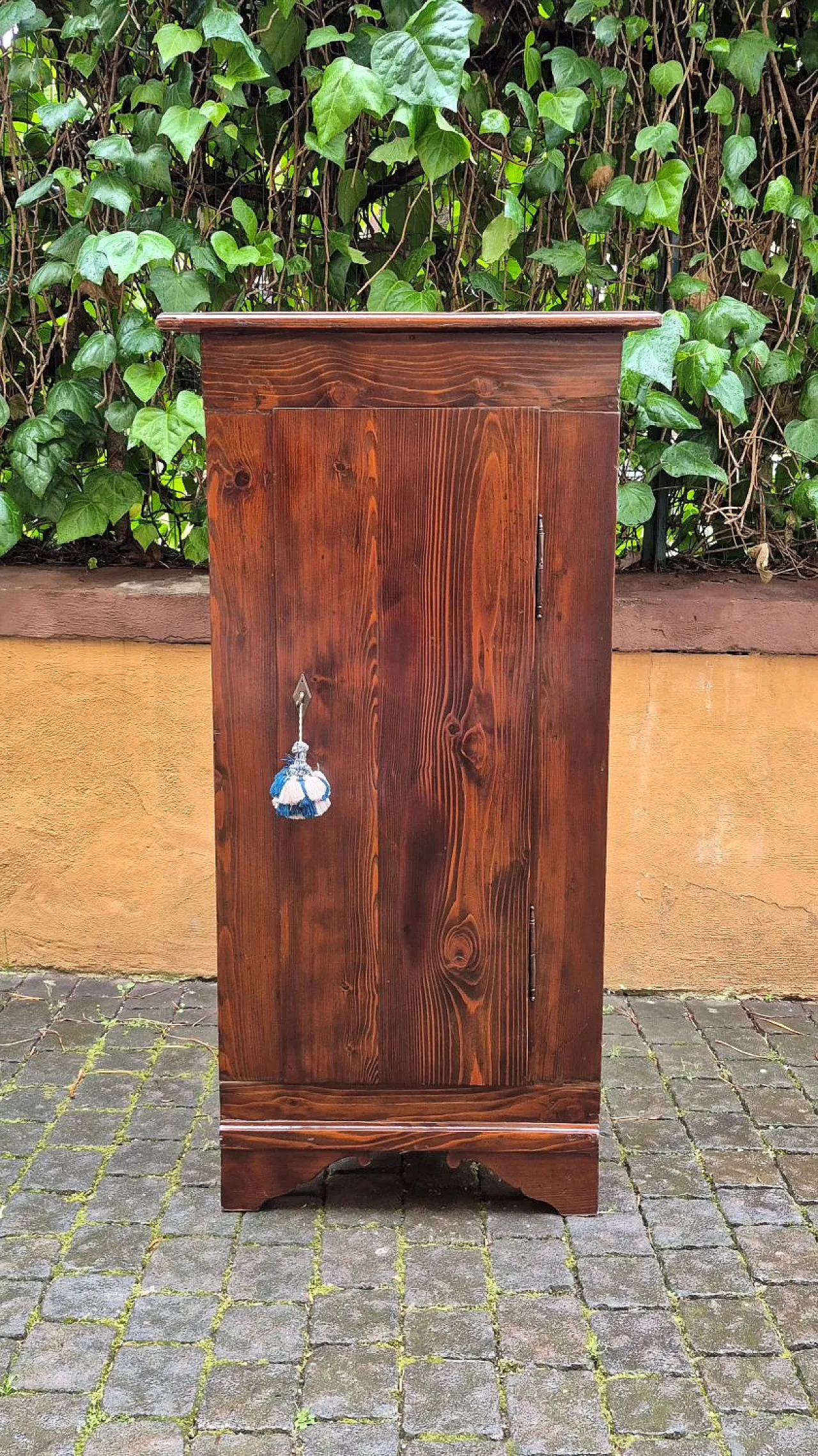 Cantonal pine corner panel, early 20th century 1