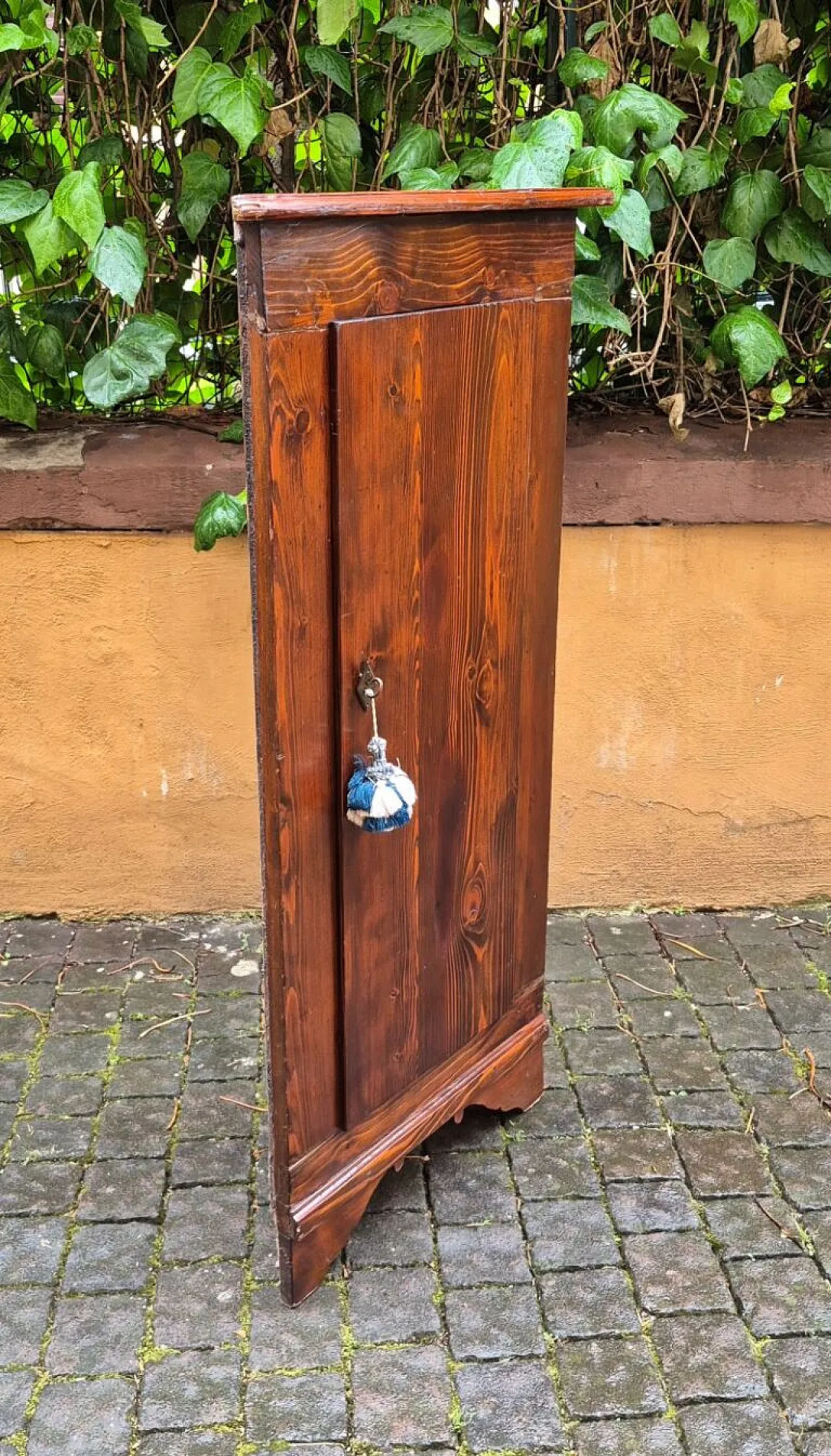 Cantonal pine corner panel, early 20th century 3