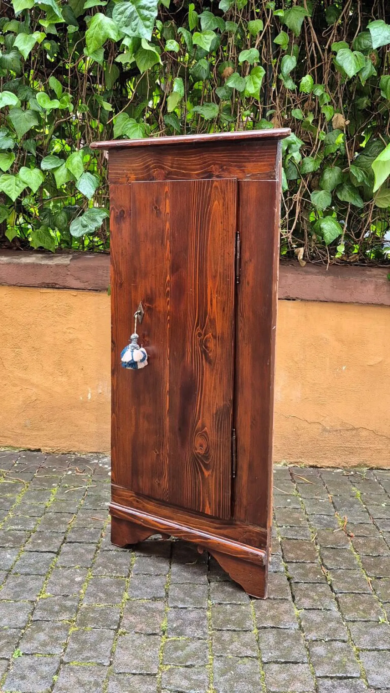 Cantonal pine corner panel, early 20th century 5