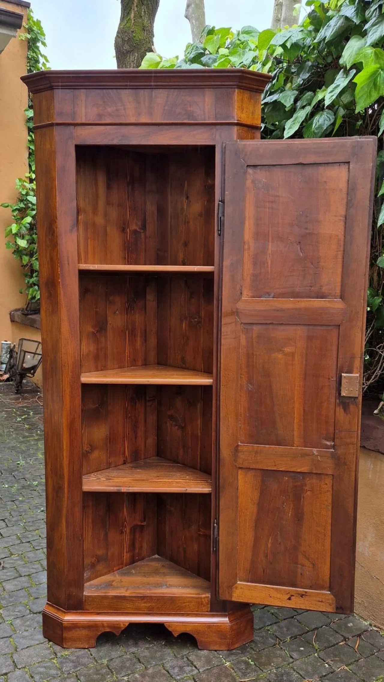 Cantonal walnut corner panel, late 19th century 3