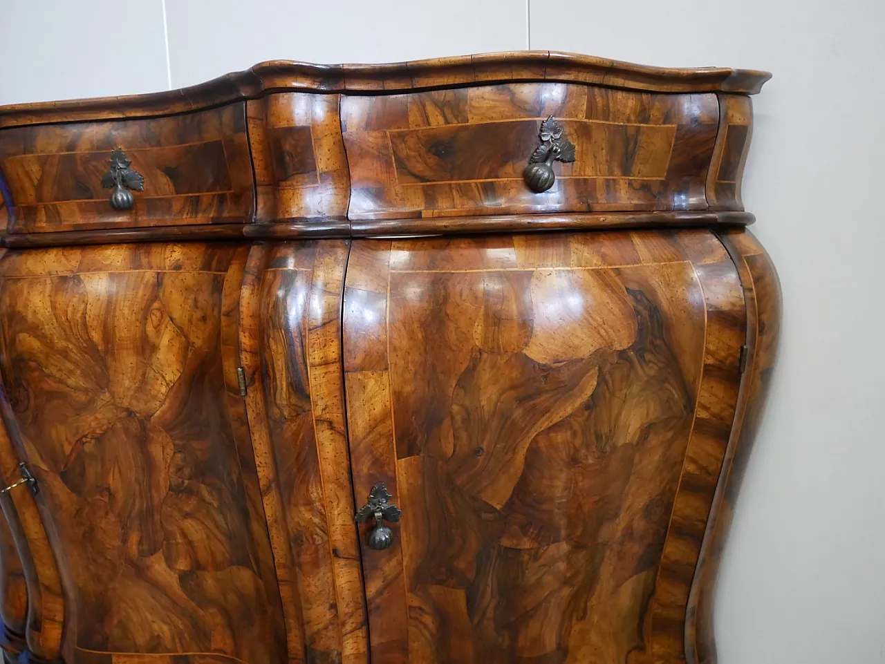 Vecchia Cerea sideboard with moved shape, 20th century 2