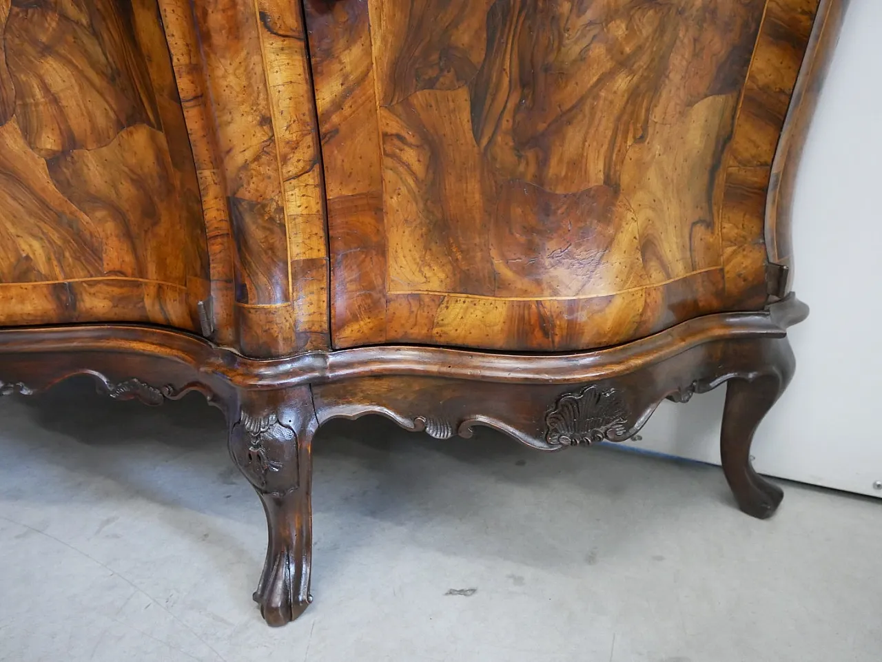 Vecchia Cerea sideboard with moved shape, 20th century 3