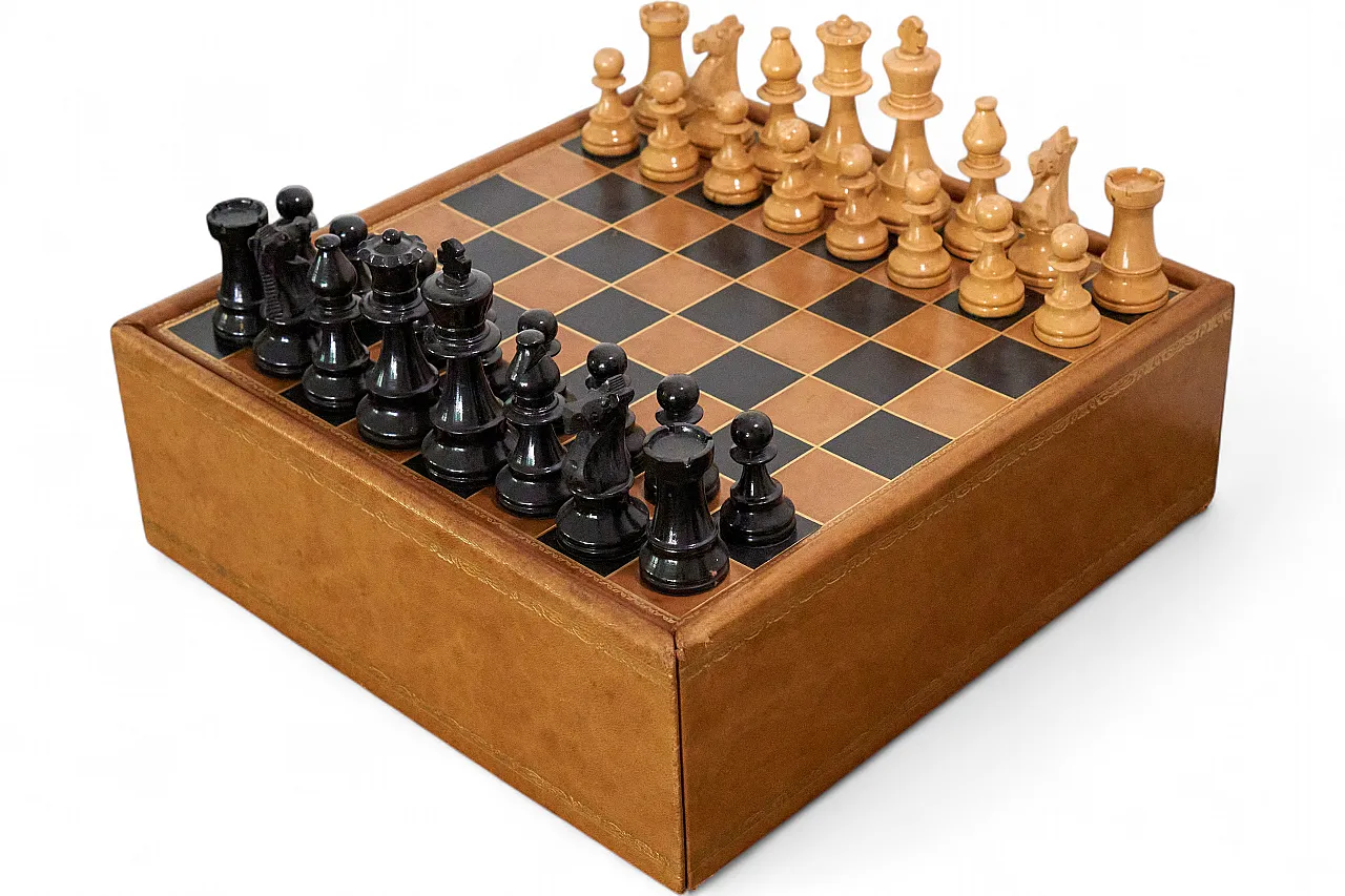 Chessboard with drawer covered in leather, 70s 14