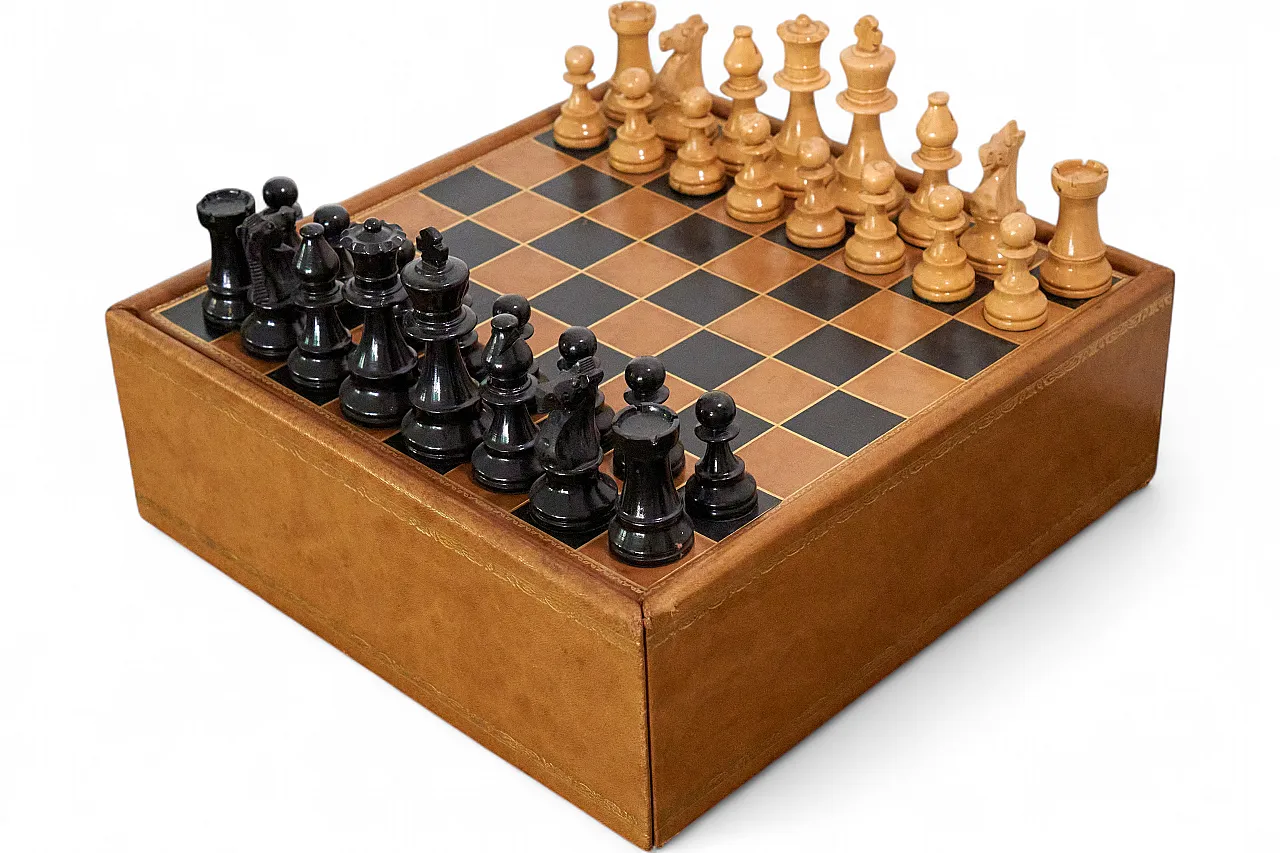 Chessboard with drawer covered in leather, 70s 15