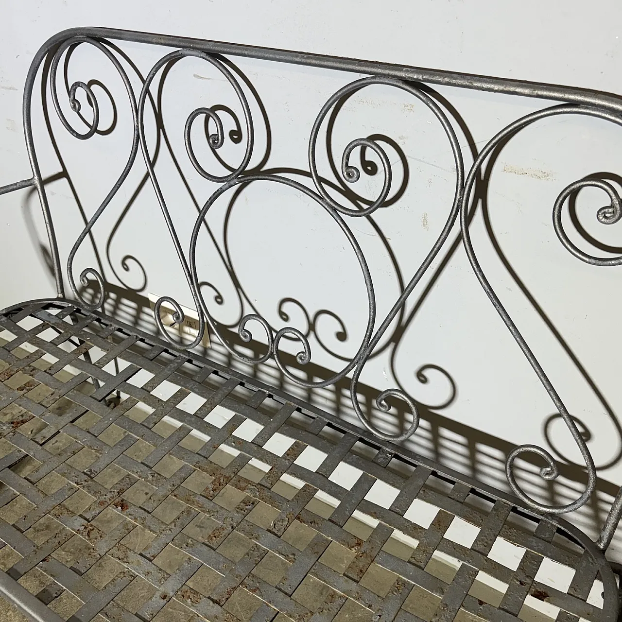 Bench in anthracite colored wrought iron, 1970s 4