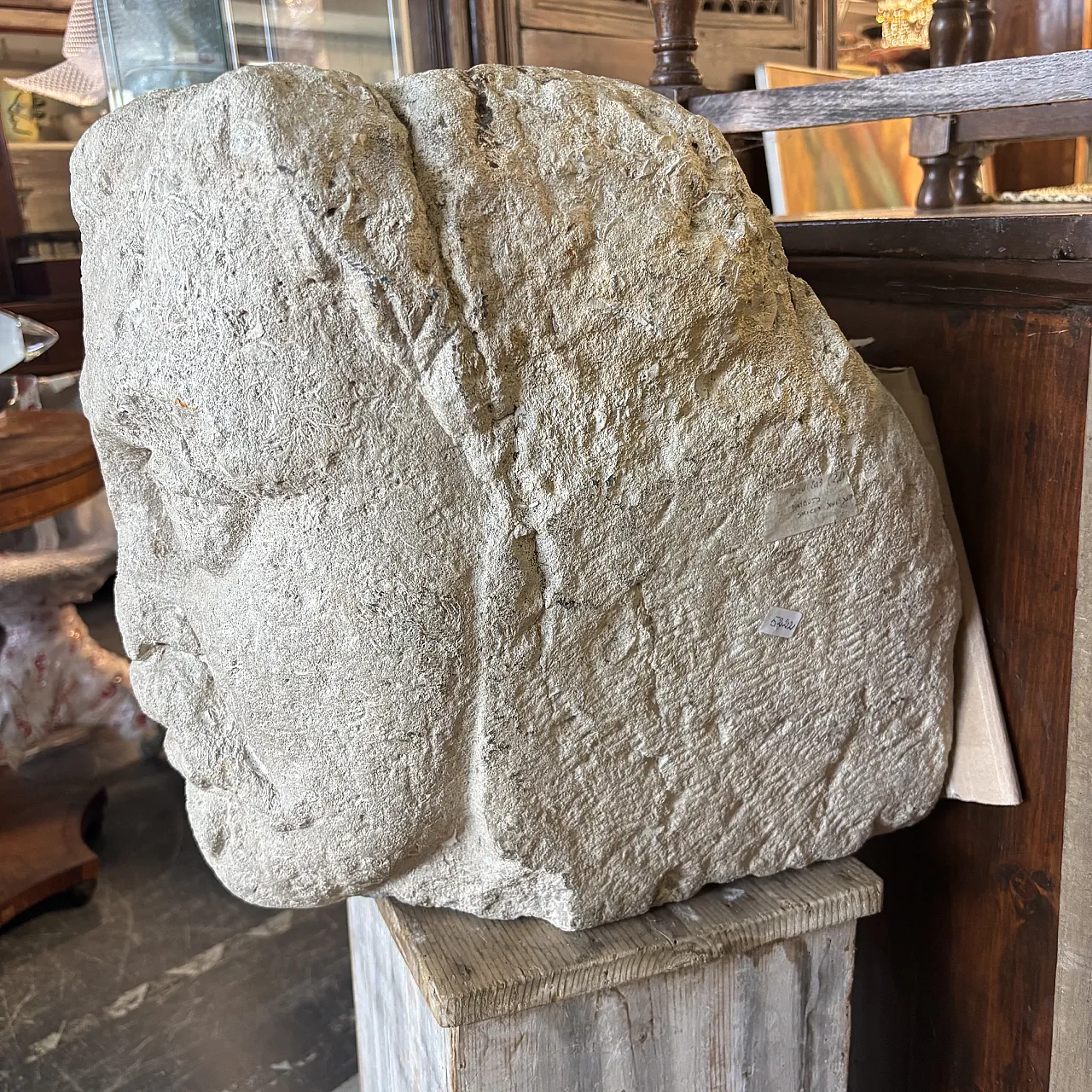 Stone head sculpture in Sicily, 17th century 3