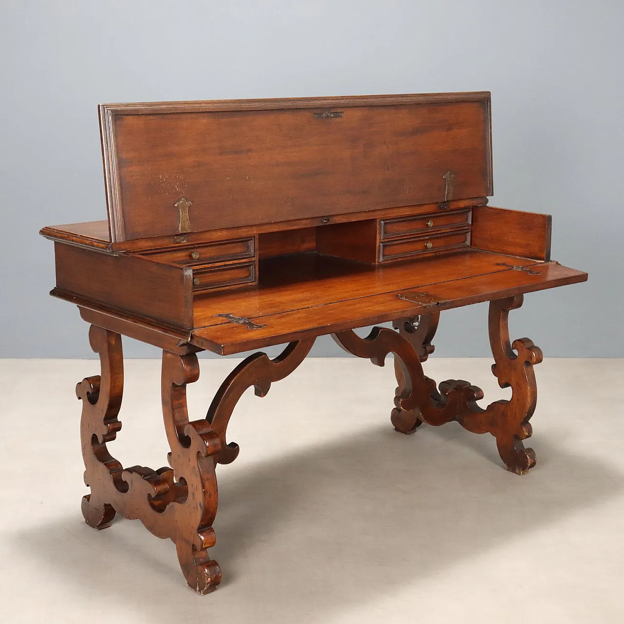 S. Filippo desk in walnut, mid-20th century 4