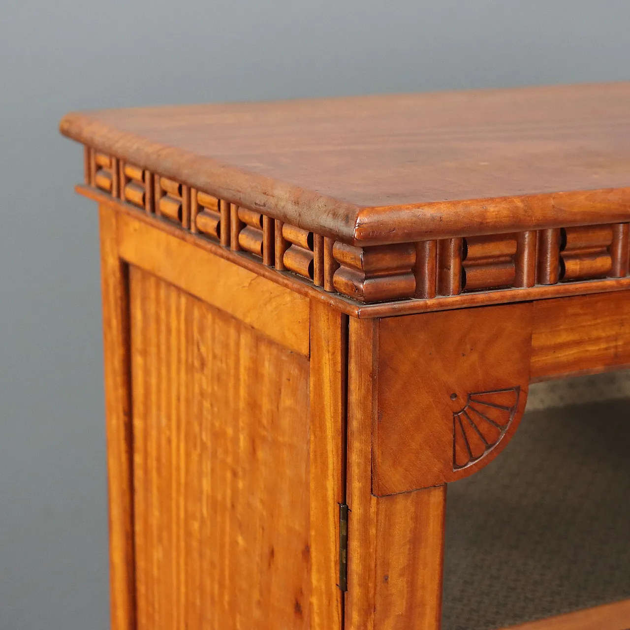 Citronnier display cabinet in Chinoiserie style, 19th century 5