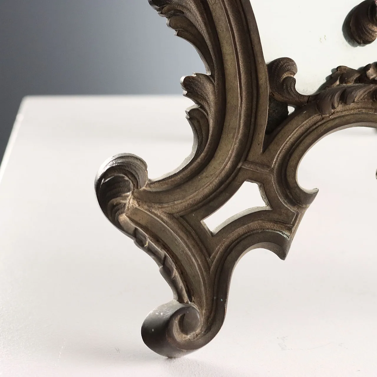 Specchio da tavolo in bronzo in stile Rococò, '900 10