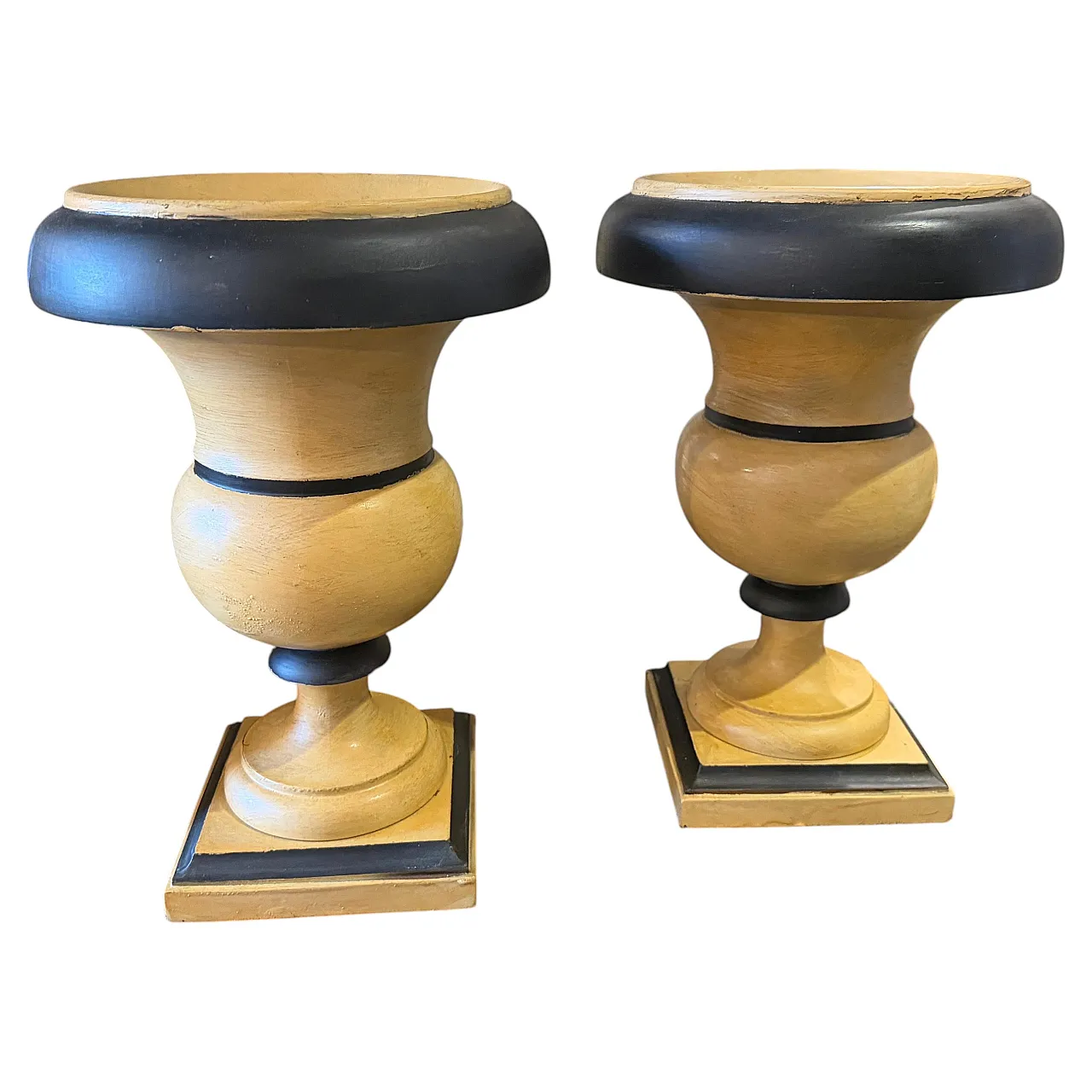 Art Deco black and white lacquered wood candlehloders, 1930s 1