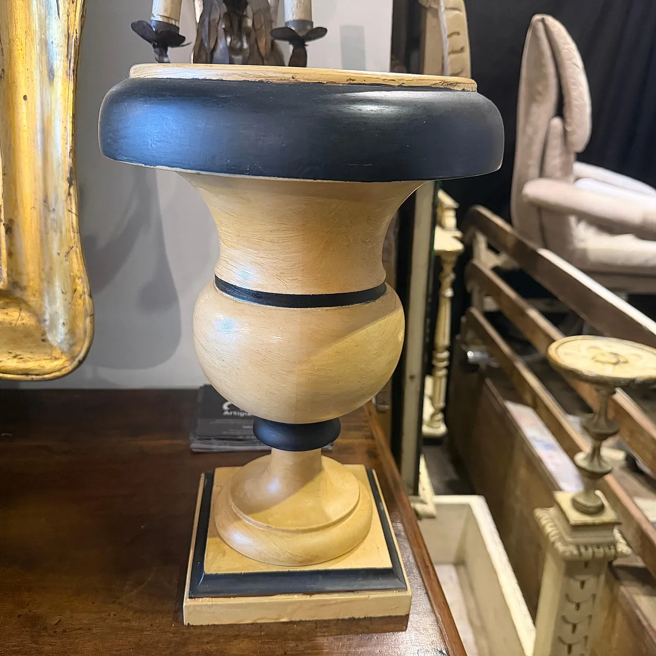 Art Deco black and white lacquered wood candlehloders, 1930s 4