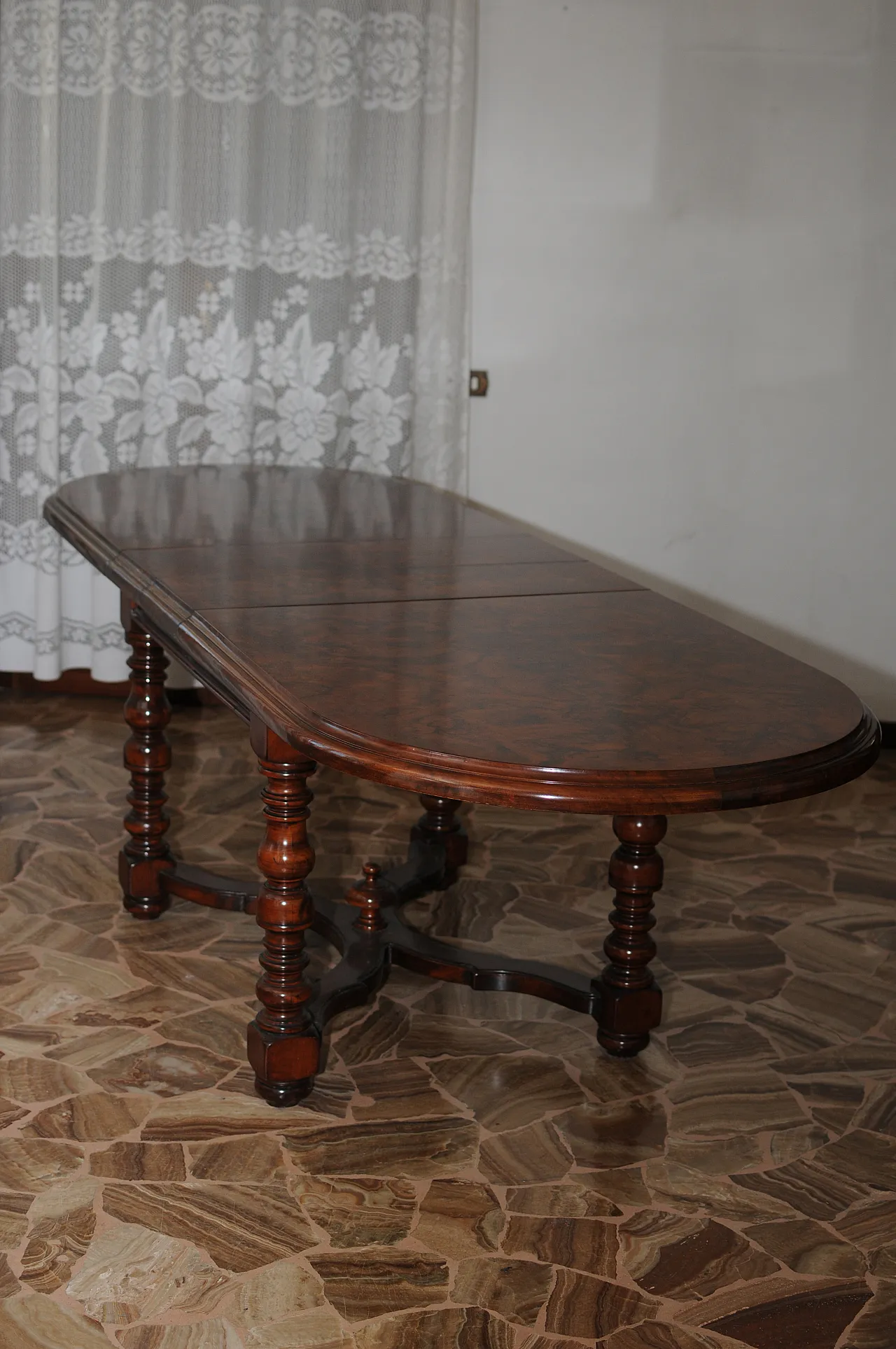 Tavolo da pranzo legno con intarsi in radica, anni '70 5