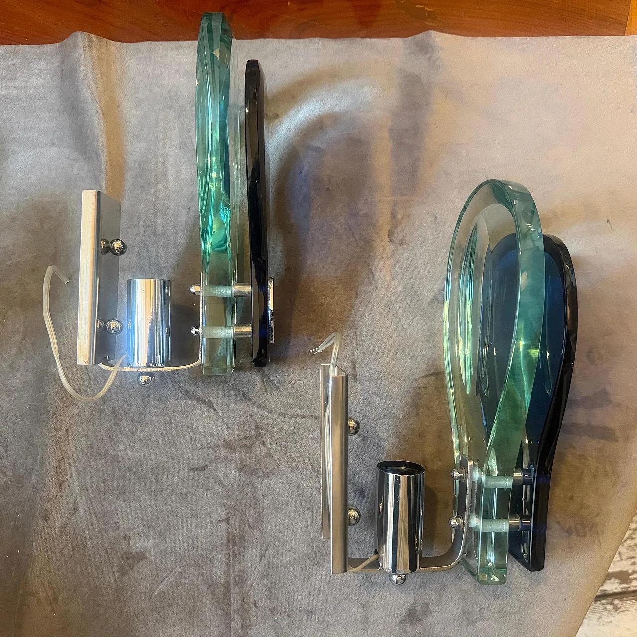 Steel and blue and verde Nilo glass wall sconces by Veca, 1960s 15