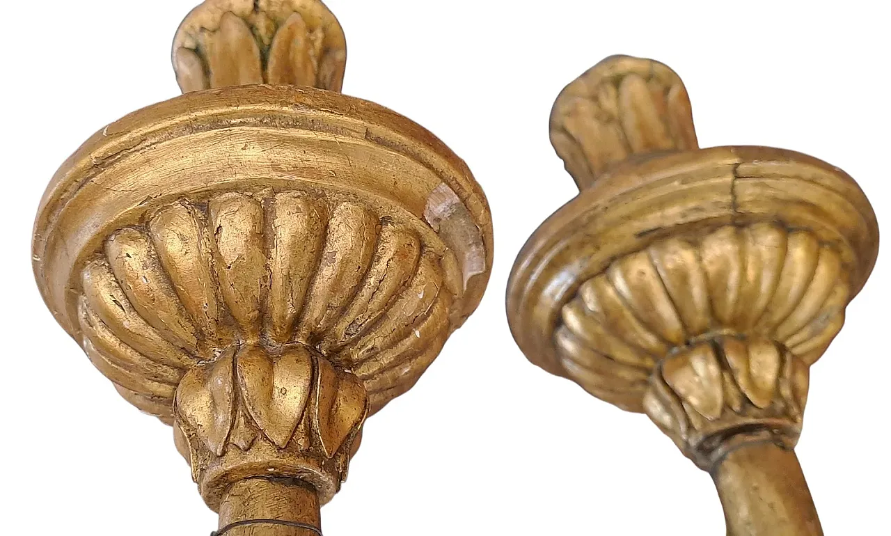 Pair of wall sconces in carved and gilded wood, 19th century 7