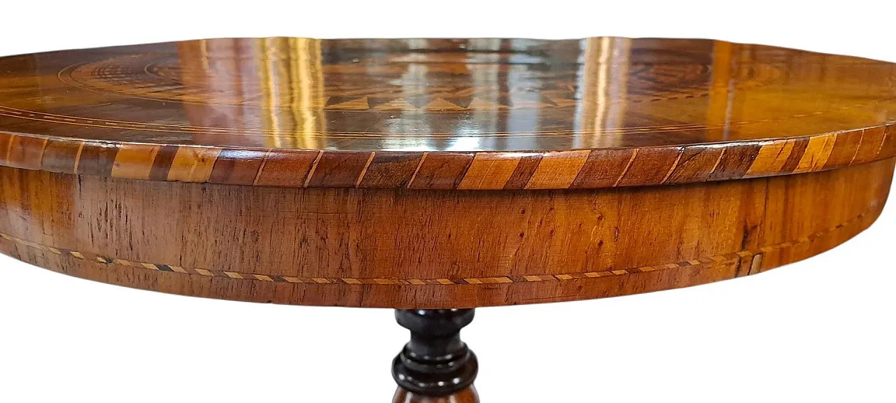 Round wooden coffee table, late 19th century 7