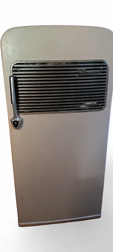 9005 FIAT refrigerator from the 1950s