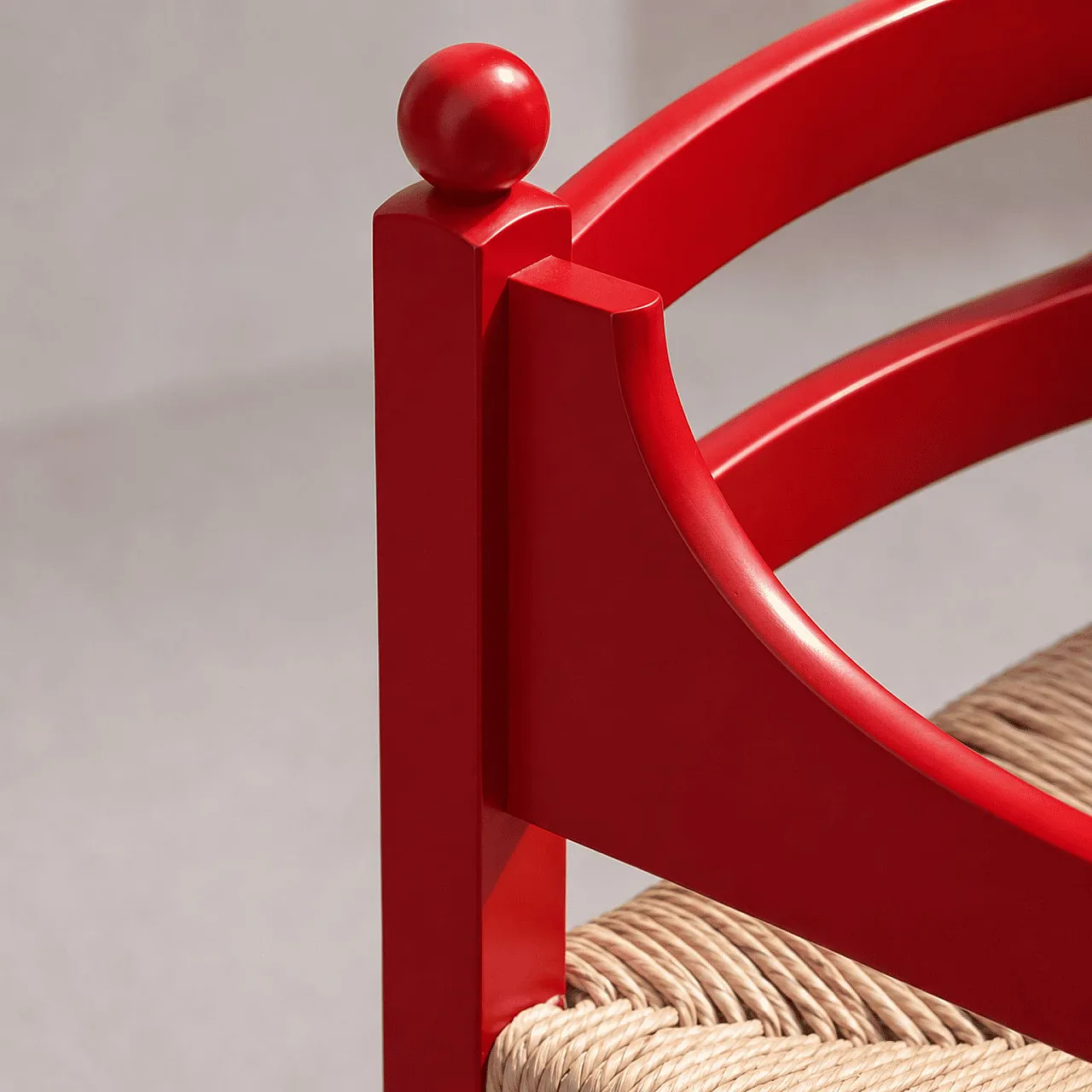 Coppia di poltrone  in legno rosso e paglia, anni ’60 2