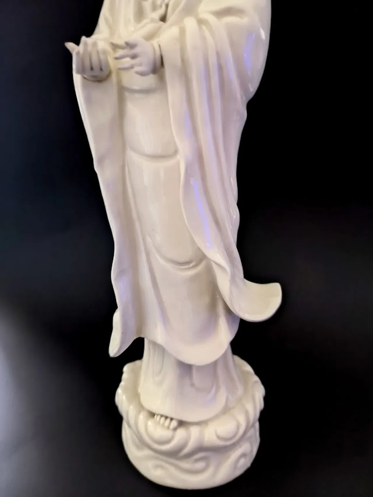 Figurina di Guanyin in porcellana Blanc de Chine, '800 18
