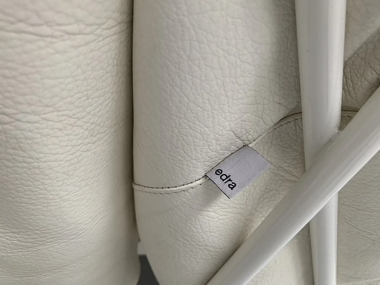 Poltroncina Edra Corbeille – In pelle bianco avorio 8