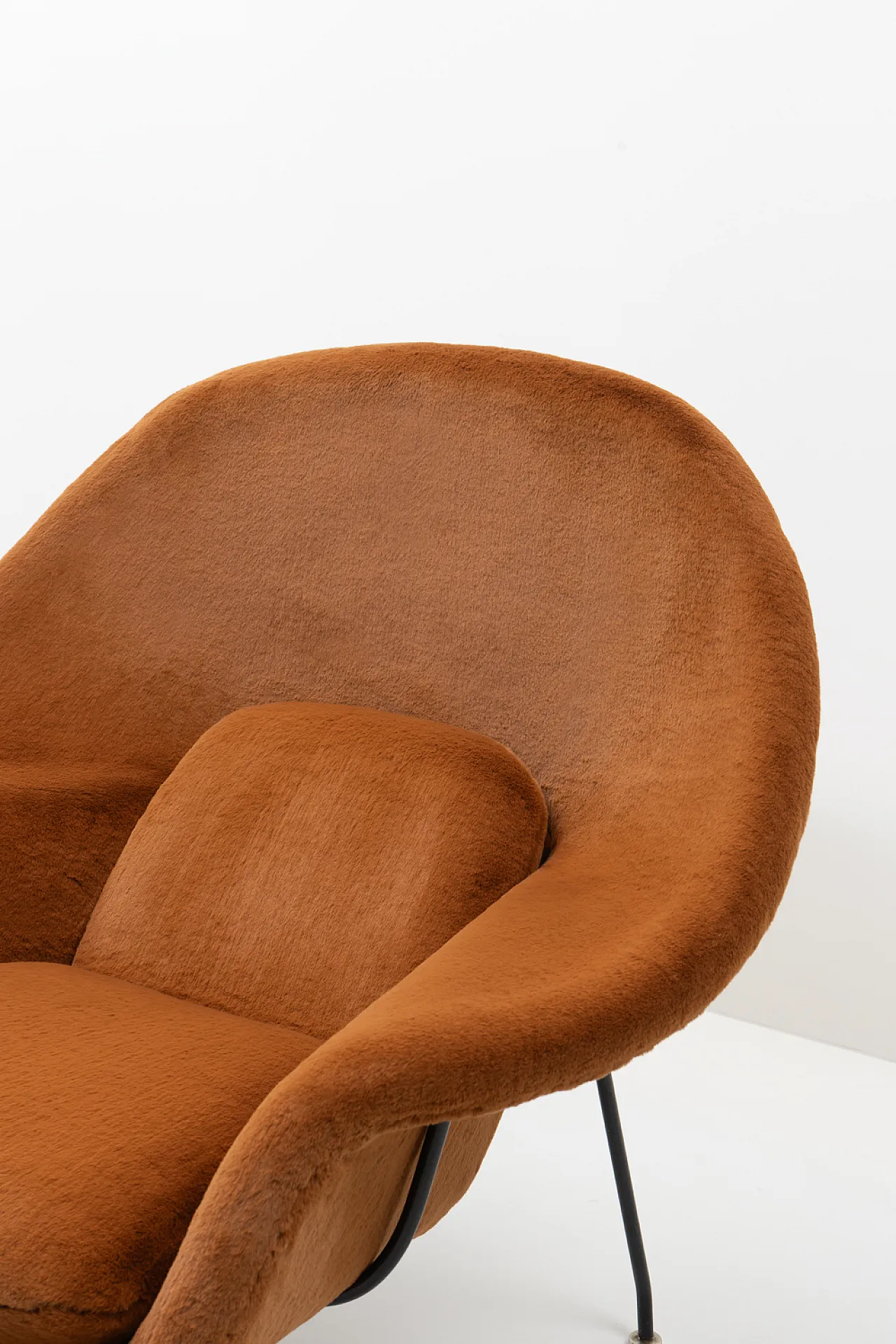 Classico del design: Womb Chair, Saarinen per Knoll, anni '60 4