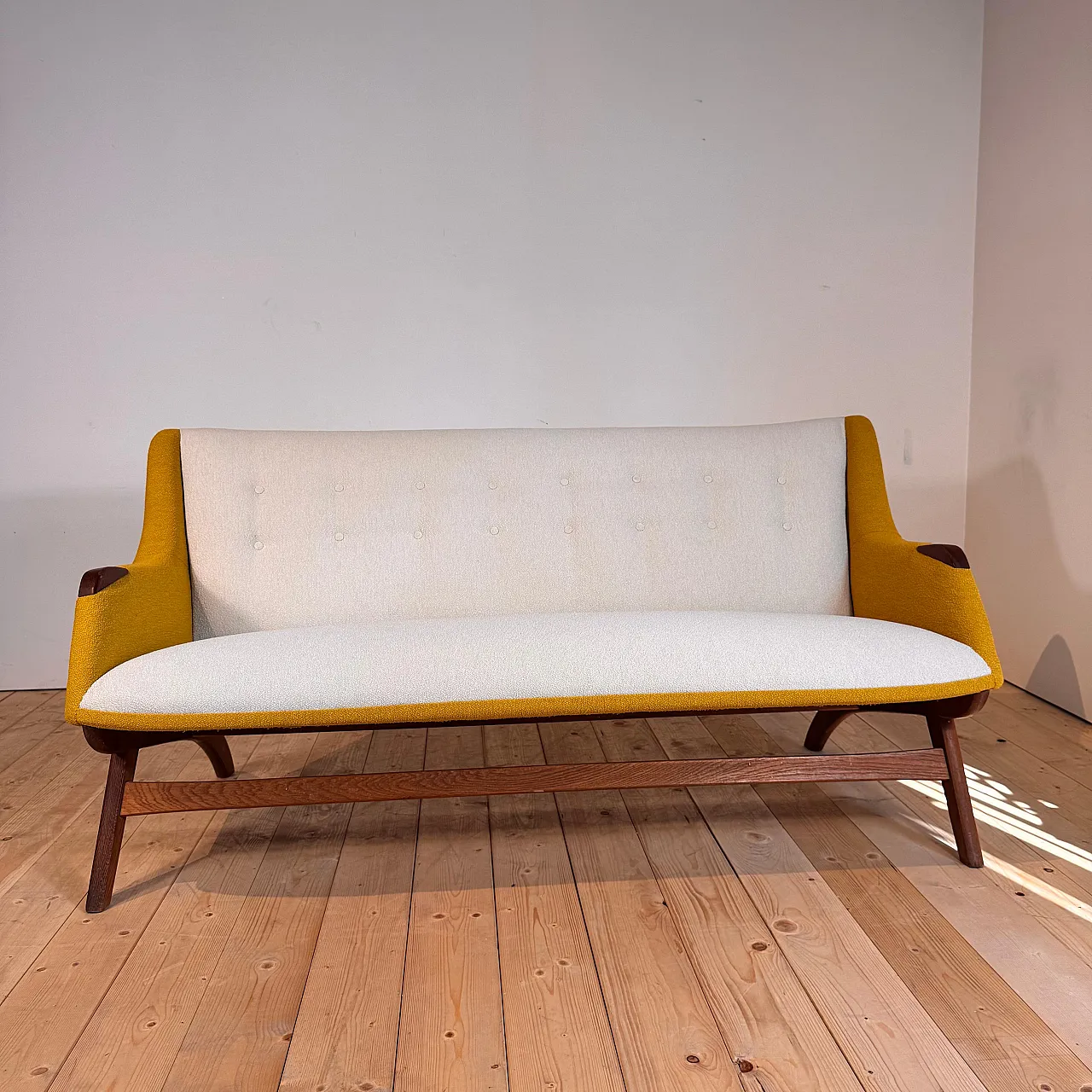 3-seater sofa in Scandinavian Modern teak, 1960s 4